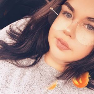 Meet your Posher, Michaela